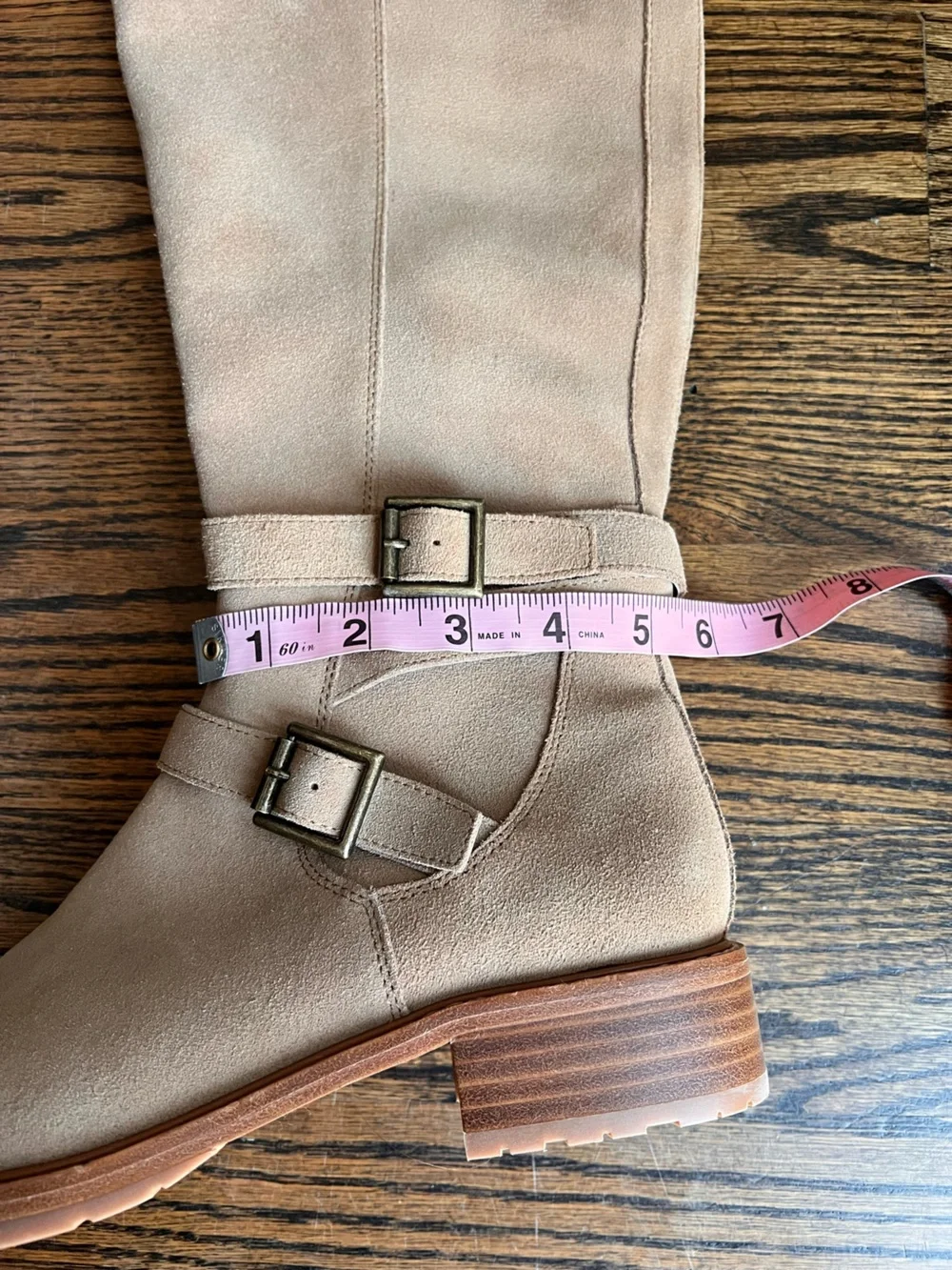 NWOB Donald J. Pliner Women’s Tan Suede Knee High Lug Sole Boots